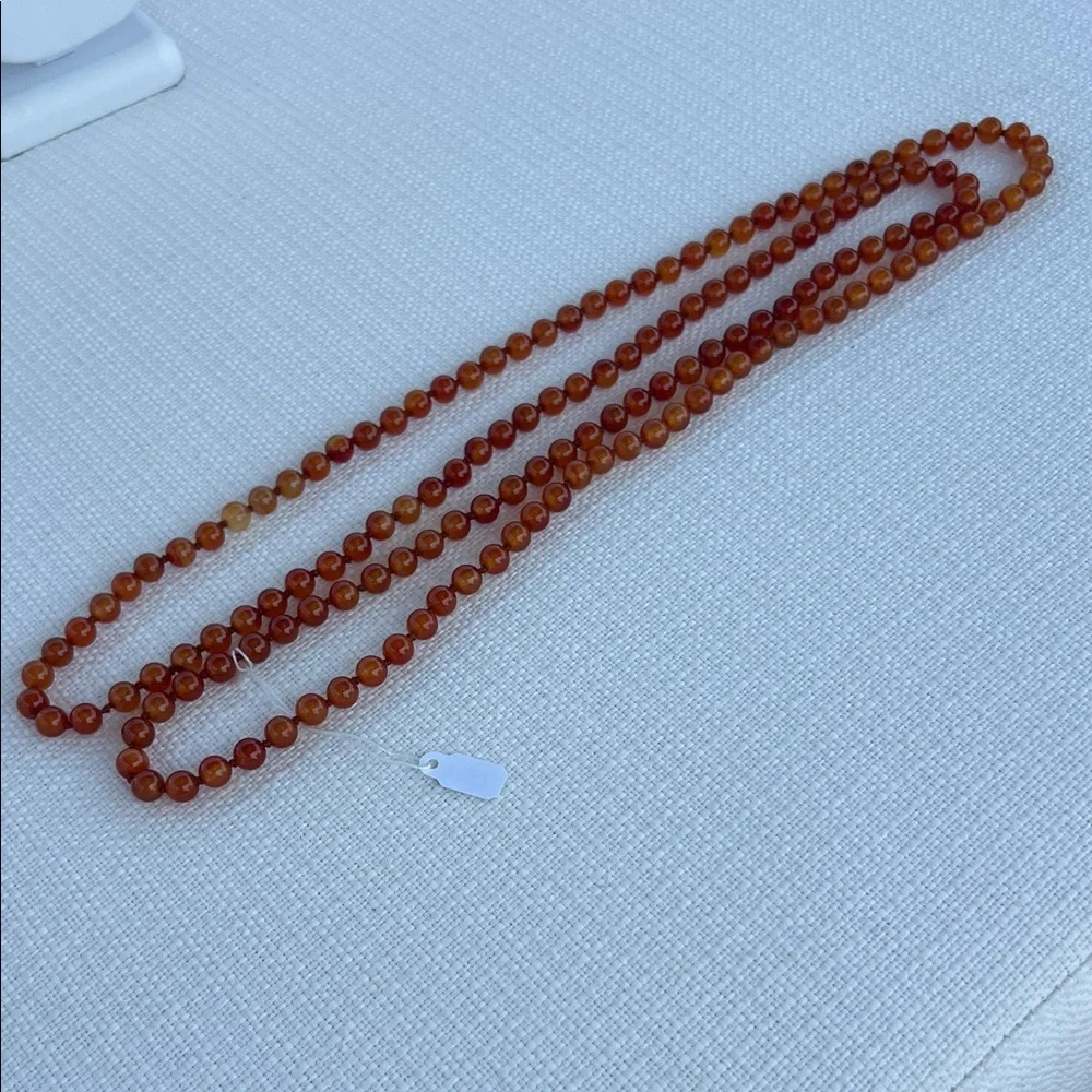 Elegant Amber Beaded Necklace - Picture 3 of 3